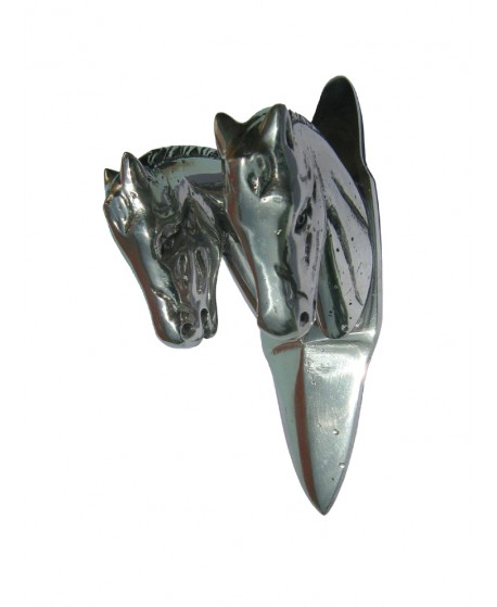 Bonnet decoration with two horse heads