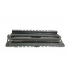 Central sliding guide for seat
