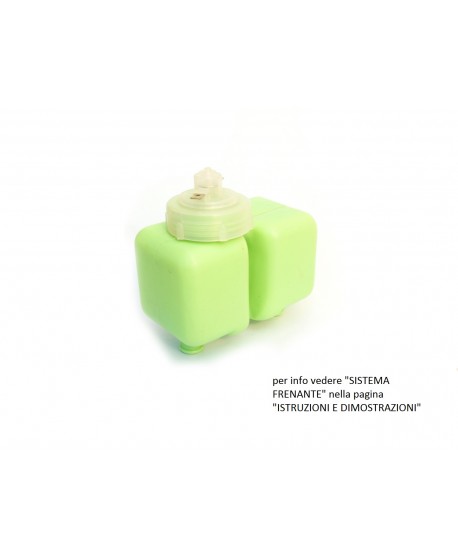 Dual circuit brake fluid reservoir